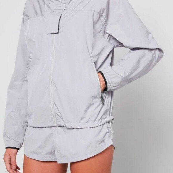 VARLEY TERRACE Hooded Windbreaker Jacket Metallic Ash Grey Long SLeeve Med NWT - Picture 5 of 6